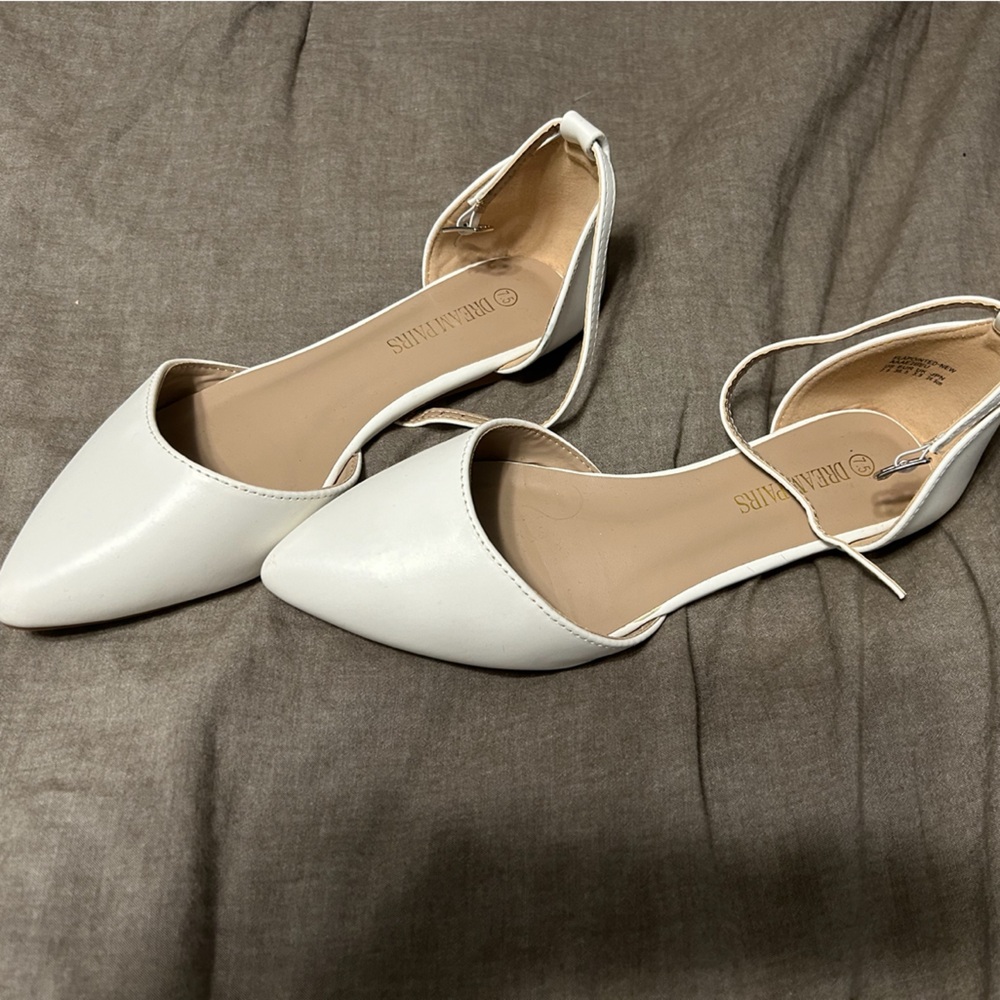 size 7.5 white PU ballet style flats